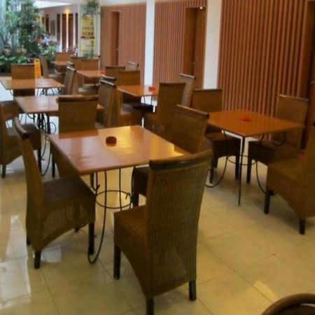 Hotel Progo バンドゥン エクステリア 写真